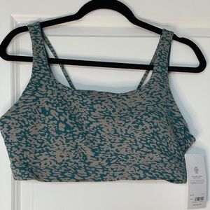 Athleta Exhale Sports Bra - D-DD